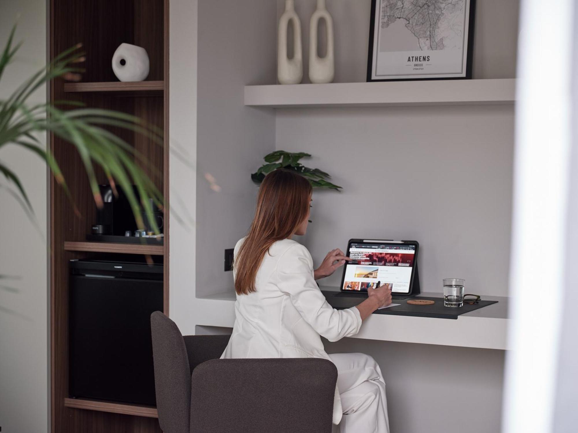 Bond Smart Living Suites Athén Kültér fotó